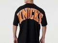 Camiseta New Era New York Knicks NBA Infill Logo Oversized Negro